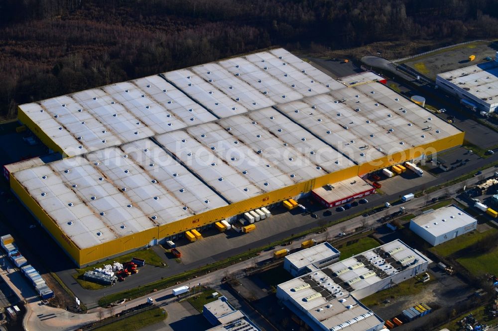 Aerial image Staufenberg - Building complex and grounds of the logistics center of DHL Paket GmbH Vor of Hecke in Staufenberg in the state Lower Saxony, Germany