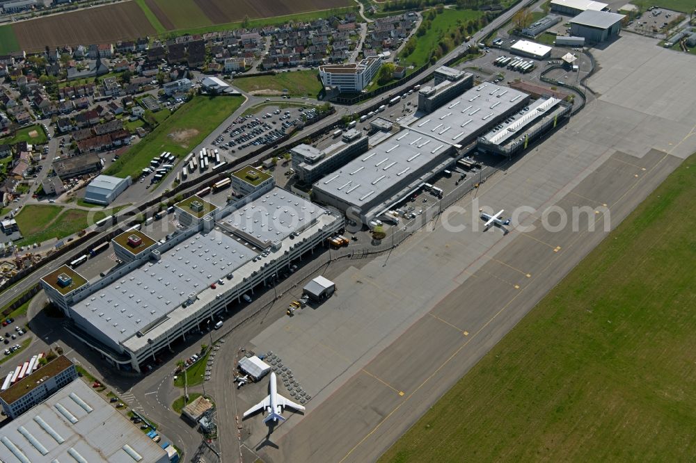 Stuttgart from the bird's eye view: Building complex and grounds of the logistics center at the airport Stuttgart on the Nord-West-Umfahrung in Stuttgart in the state Baden-Wuerttemberg, Germany