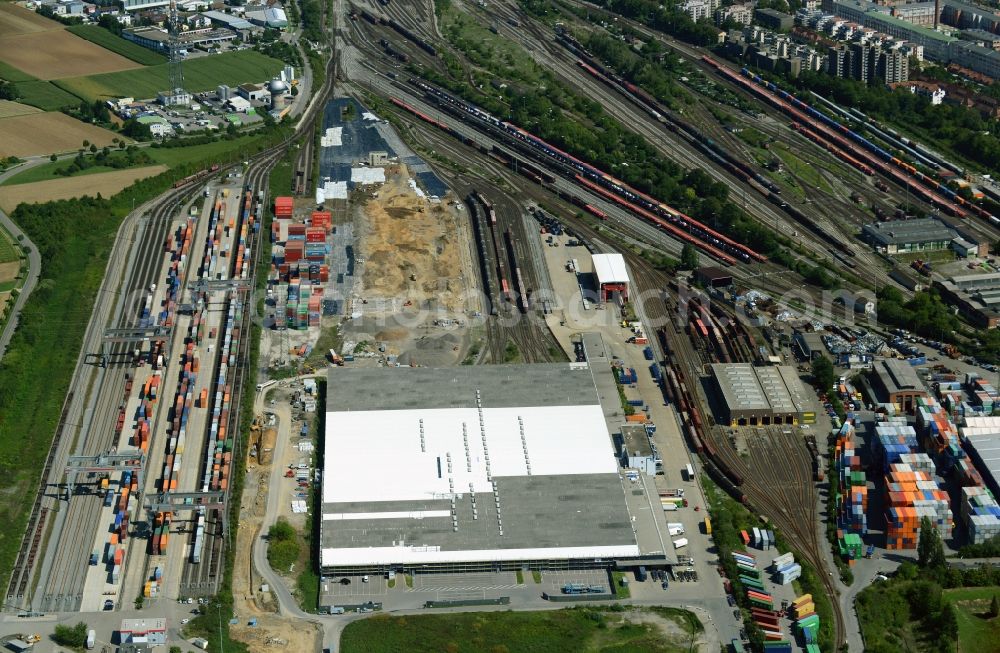 Kornwestheim from above - Building complex and grounds of the logistics center Logistikzentrums GVZ Logistikzentrum Kornwestheim GmbH in the state of Baden-Wuerttemberg