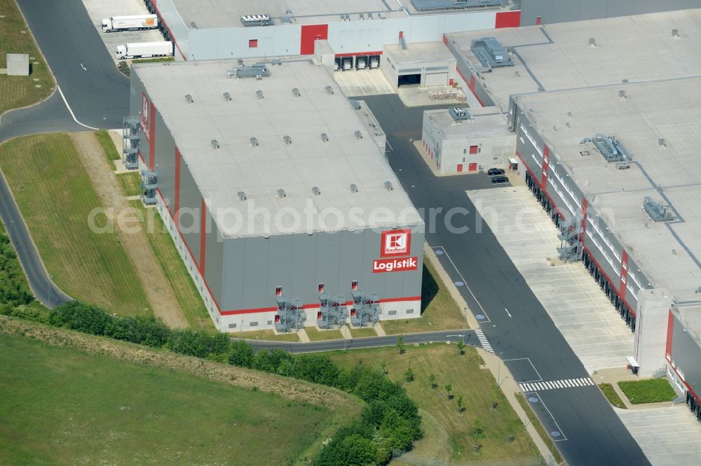 Barsinghausen from the bird's eye view: Building complex and grounds of the logistics center KAUFLAND of Schwarz Beteiligungs GmbH in Barsinghausen in the state Lower Saxony