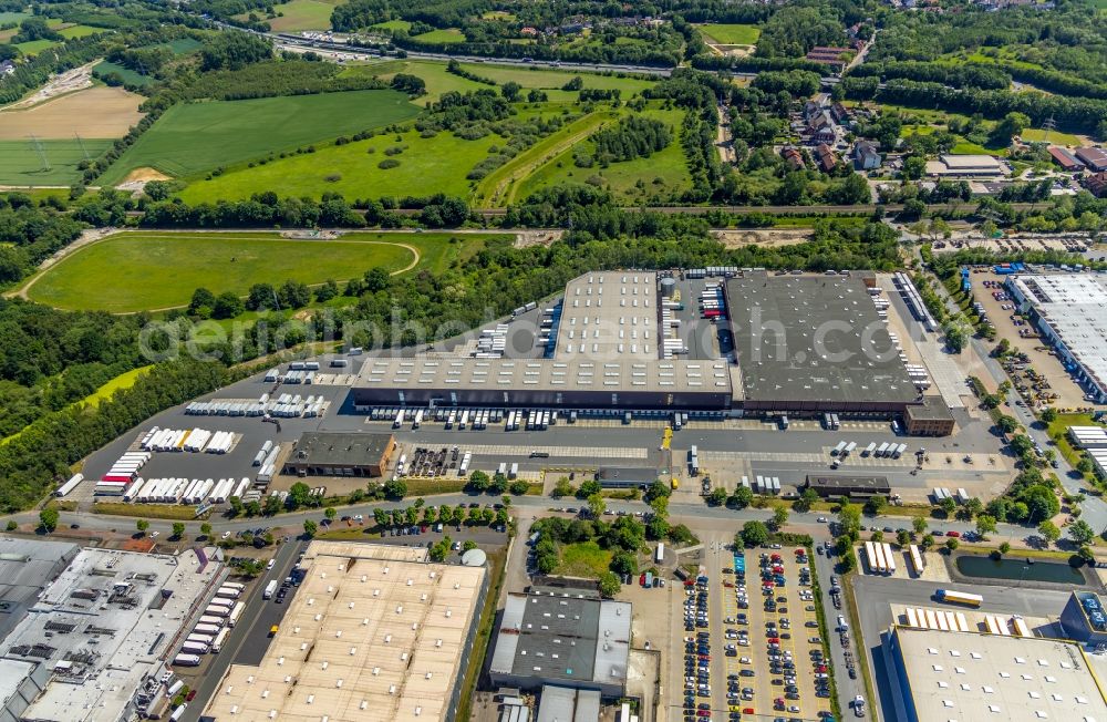 Herne from the bird's eye view: Building complex and grounds of the logistics center UPS Depot Herne-Boernig on Strasse Friedrich of Grosse in Herne in the state North Rhine-Westphalia, Germany