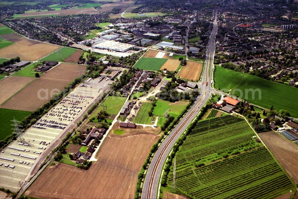 Aerial image Krefeld - Complex of buildings in the industrial area in Krefeld in the state North Rhine-Westphalia