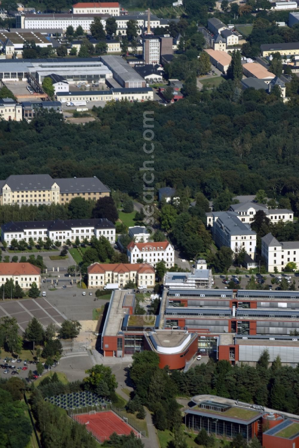 Aerial photograph Dresden - Building complex of the Graf-Stauffenberg-Kaserne - Offizierschule of the German Army in Dresden in the state Saxony