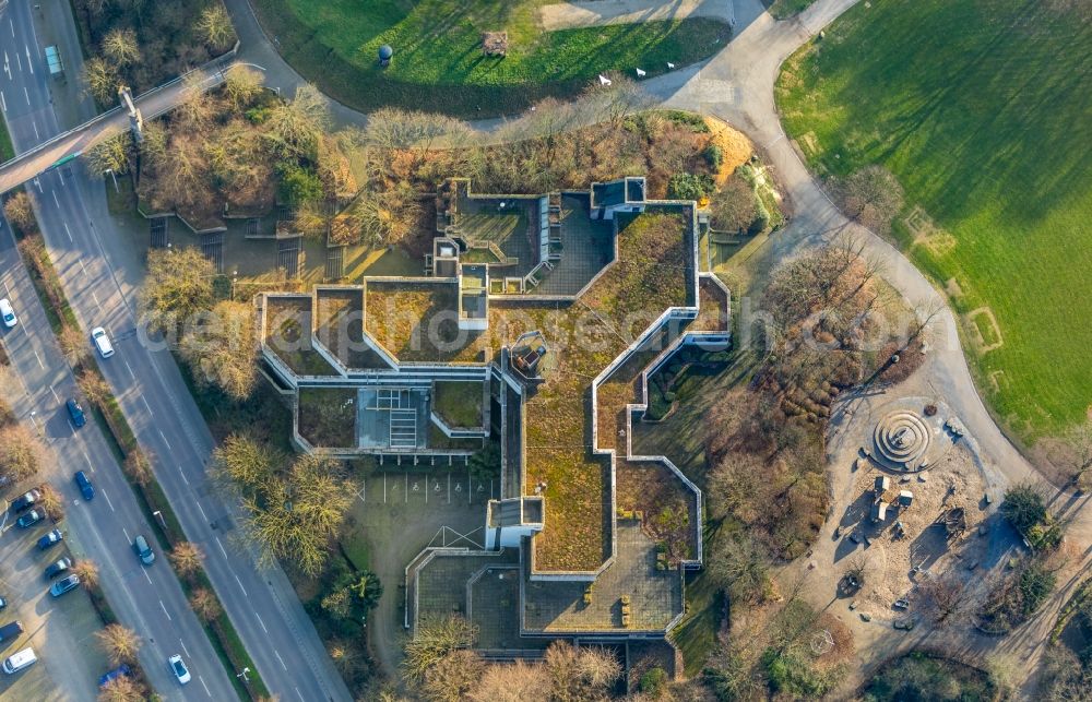 Mülheim an der Ruhr from above - Building complex of the adult education centre in Darlington Park in Muelheim on the Ruhr in the state of North Rhine-Westphalia