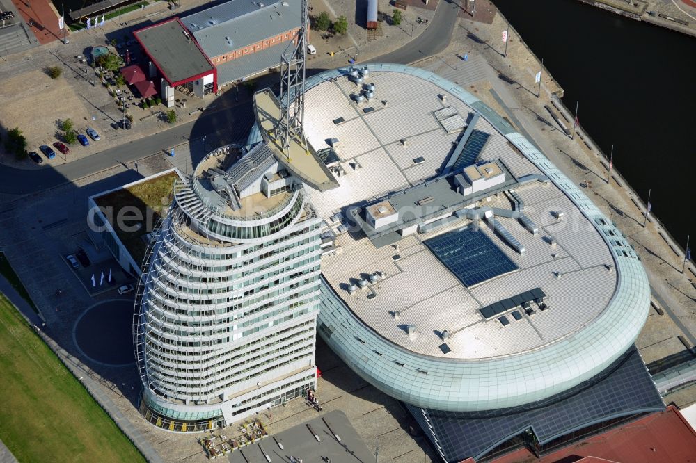 Aerial photograph Bremerhaven - The high-rise building complex of Sail City Hotel and the Climate House Bremerhaven