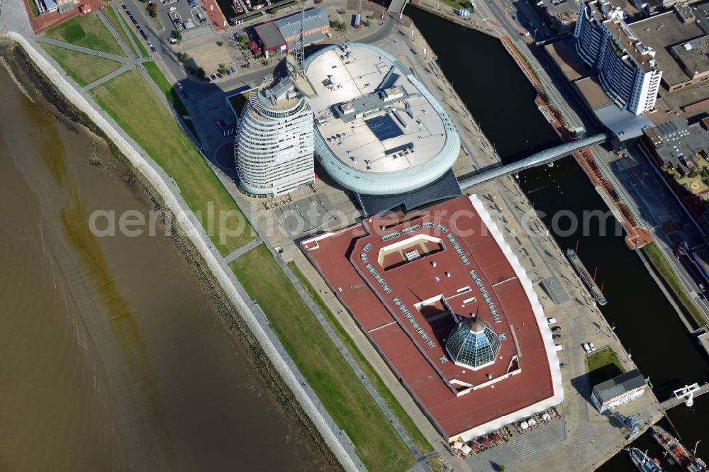 Bremerhaven from above - The high-rise building complex of Sail City Hotel and the Climate House Bremerhaven