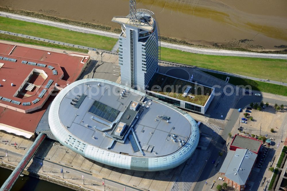 Bremerhaven from the bird's eye view: The high-rise building complex of Sail City Hotel and the Climate House Bremerhaven