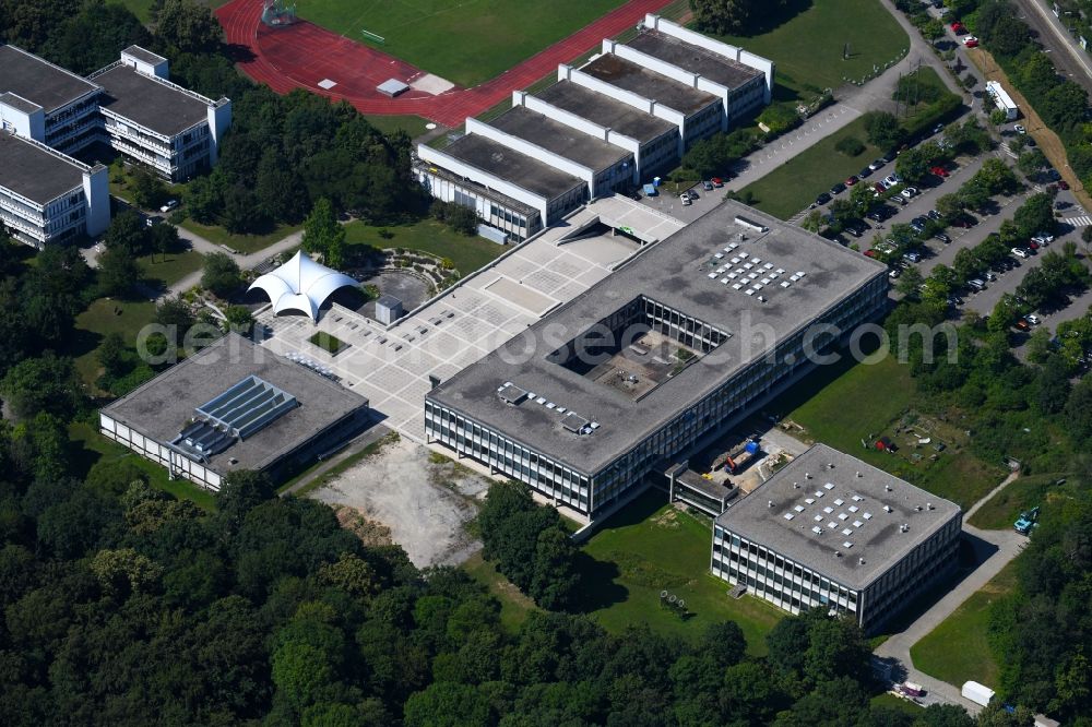 Ludwigsburg from the bird's eye view: Building complex of the university Paedagogische Hochschule Ludwigsburg on Reuteallee in Ludwigsburg in the state Baden-Wurttemberg, Germany