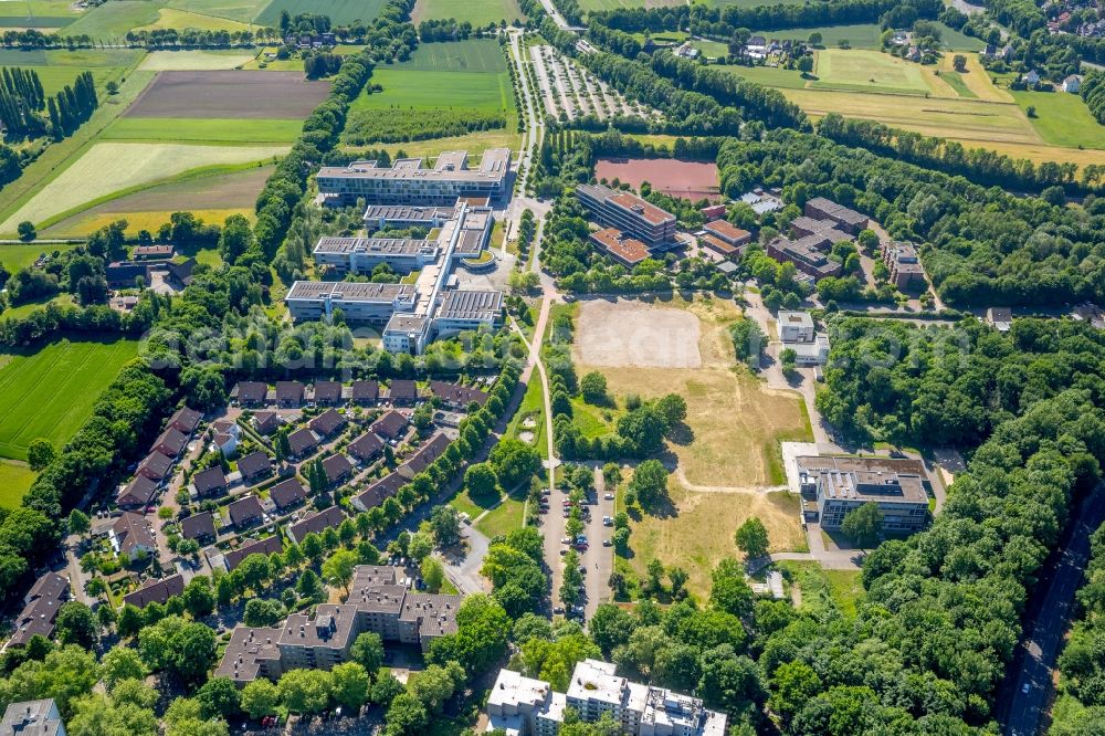 Aerial image Gelsenkirchen - Building complex of the university Westfaelische Hochschule on the Neidenburger Strasse in the district Buer in Gelsenkirchen at Ruhrgebiet in the state North Rhine-Westphalia, Germany