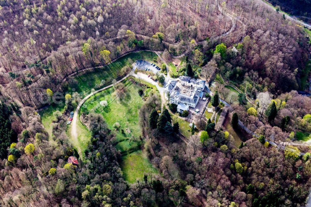 Aerial photograph Jugenheim - Complex of the hotel building Annettes Gastronomie in Schloss Heiligenberg in Jugenheim in the state Hesse, Germany