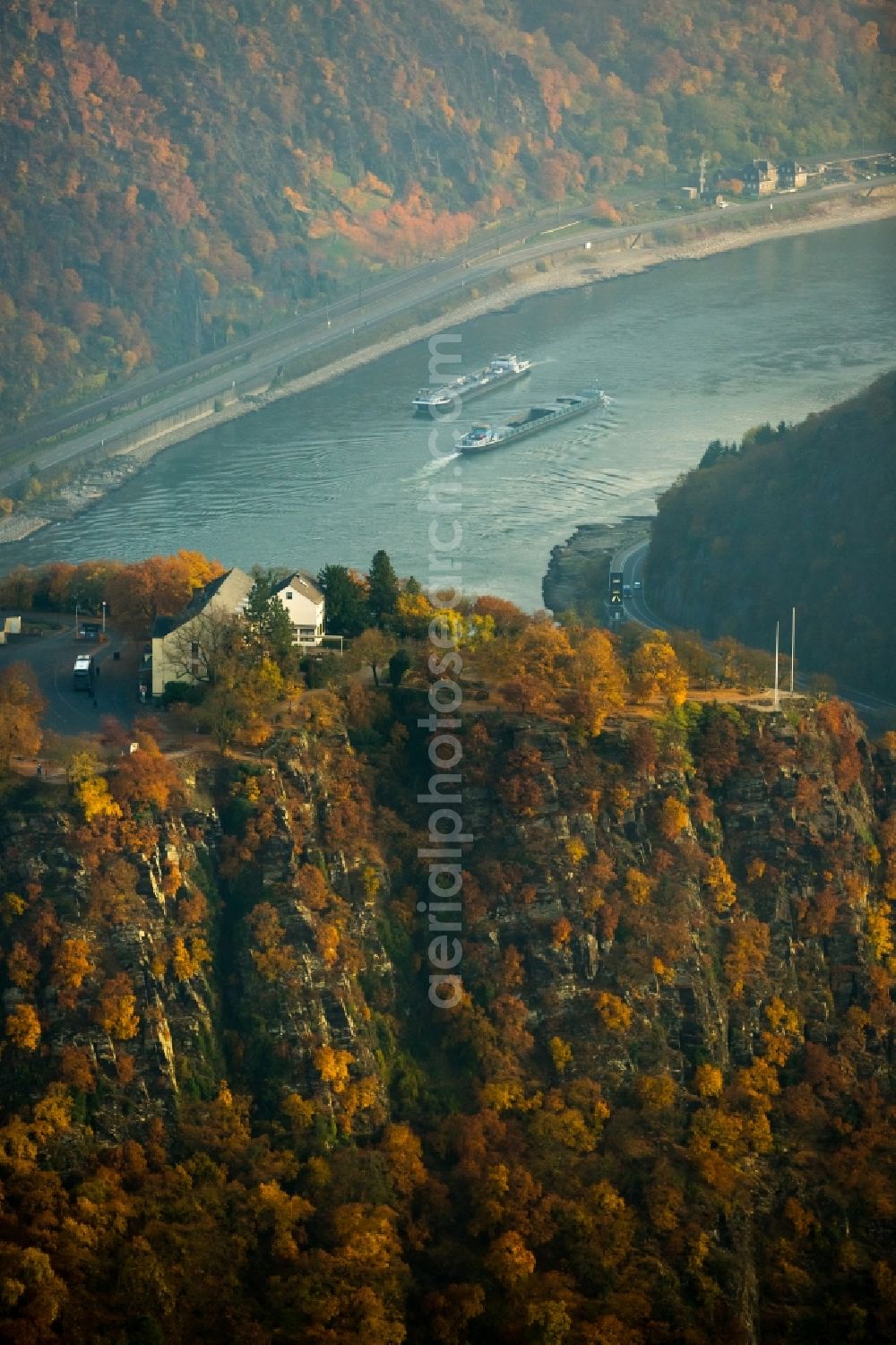 Aerial photograph Sankt Goar - Complex of the hotel building Berghotel auf der Loreley on Loreley-Tunnel in Sankt Goar in the state Rhineland-Palatinate