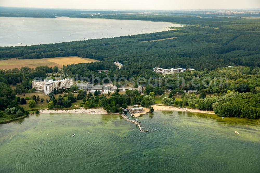 Klink from the bird's eye view: Complex of the hotel building Betriebsstaette Klink Weisse Flotte Mueritz in Klink at lake Mueritz in the state Mecklenburg - Western Pomerania