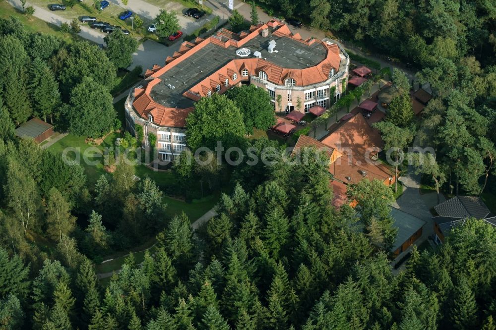 Garrel from the bird's eye view: Complex of the hotel building Chapeau Hotels GmbH on Drei-Bruecken-Weg in Garrel in the state Lower Saxony