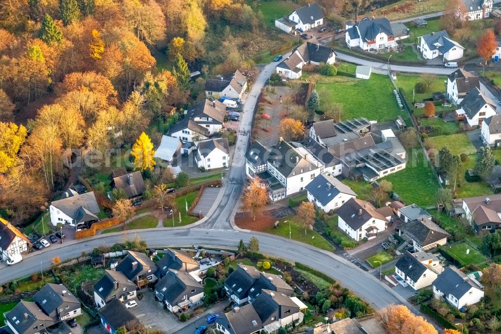 Aerial image Arnsberg - Complex of the hotel building and the restaurant Gasthof Hoffmann in the Mescheder street in Arnsberg in the state North Rhine-Westphalia