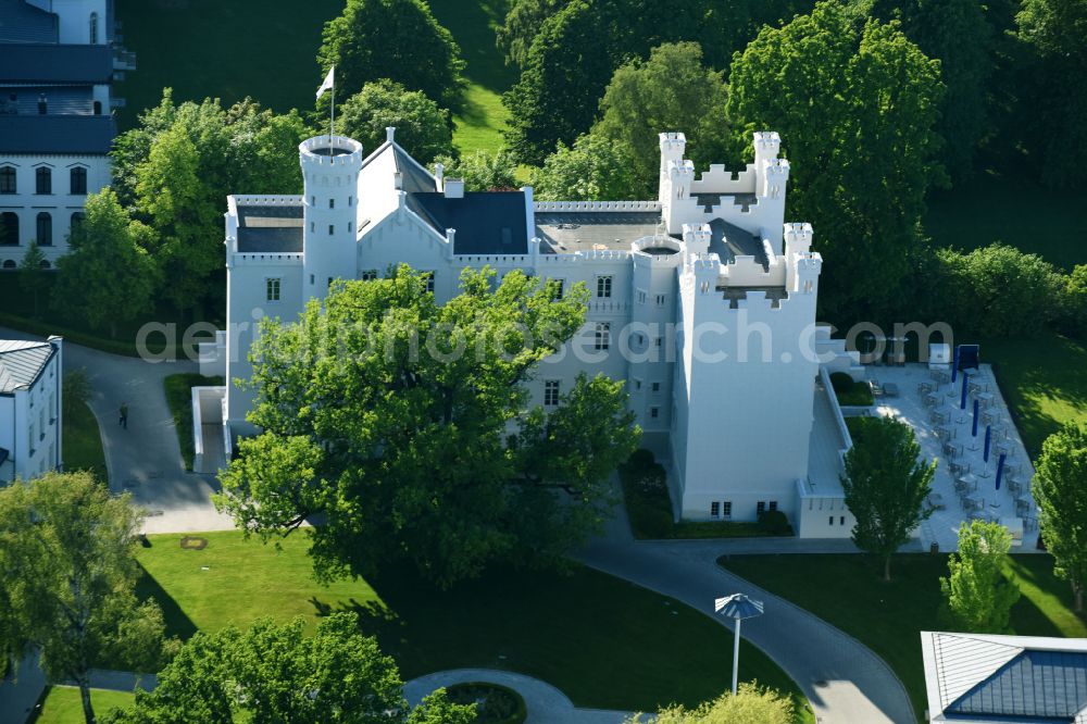 Aerial photograph Heiligendamm - Complex of the hotel building Grand Hotel Heiligendamm on Prof.-Dr.-Vogel-Strasse in Heiligendamm in the state Mecklenburg - Western Pomerania, Germany