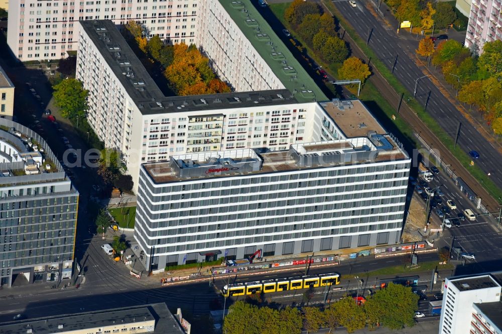 Aerial image Berlin - Complex of the hotel building Hampton by Hilton Berlin City Centre Alexanderplatz in Berlin, Germany