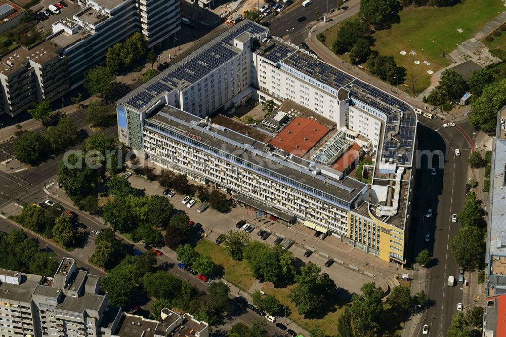 Aerial image Berlin - Complex of the hotel building Hotel Berlin on Luetzowplatz in Berlin