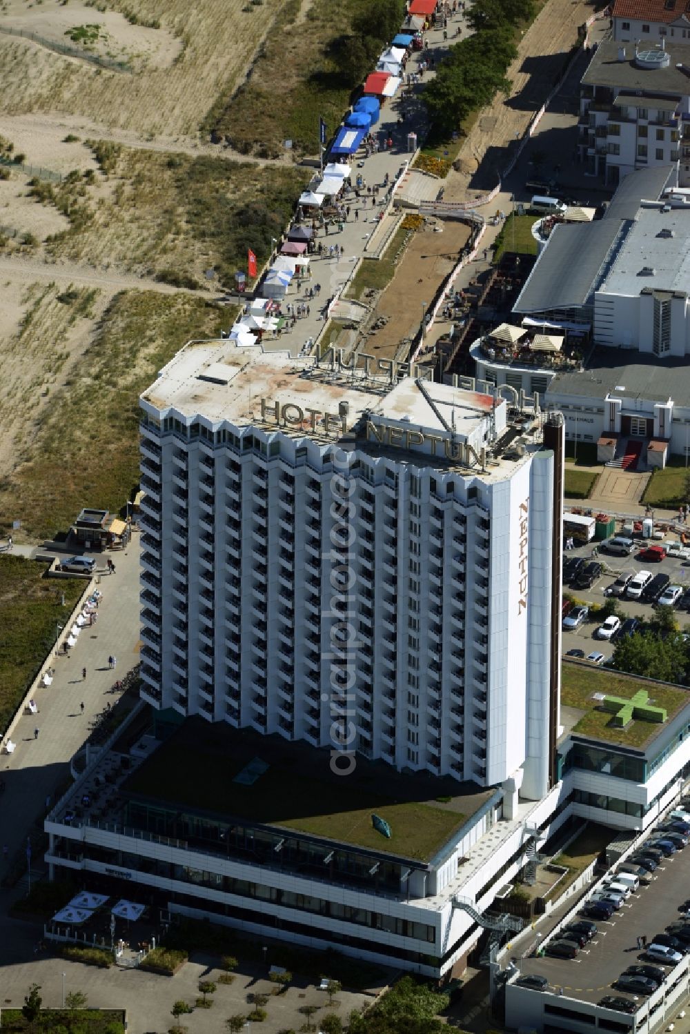 Seebad Warnemünde from the bird's eye view: Complex of the hotel building Hotel Neptun in Seebad Warnemuende in the state Mecklenburg - Western Pomerania