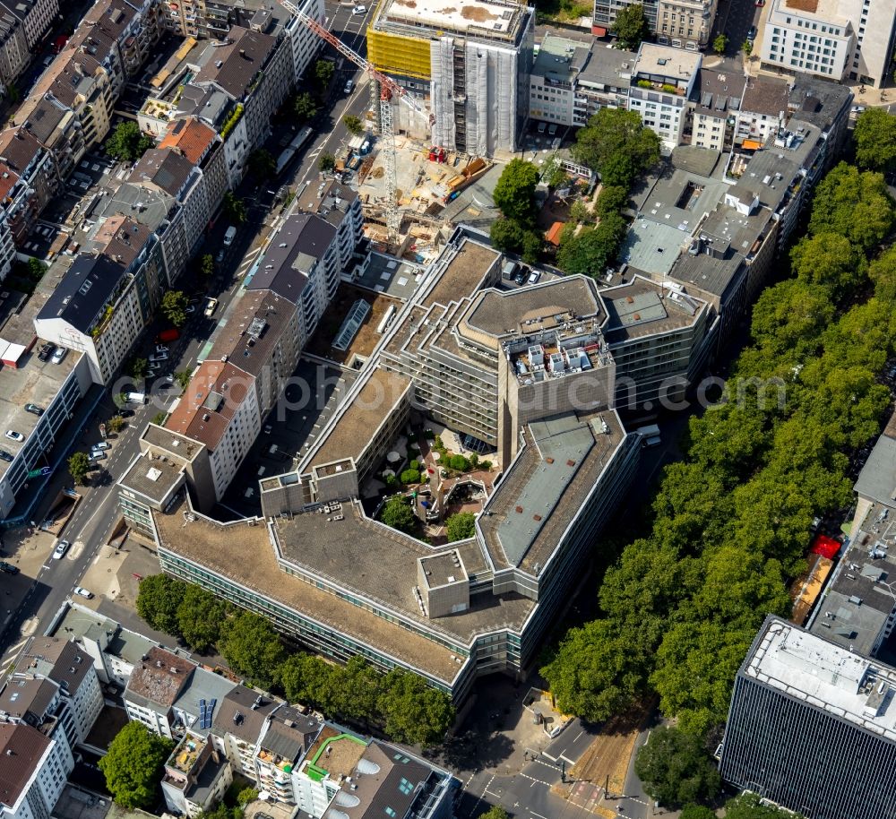 Aerial image Düsseldorf - Complex of the hotel building Hotel Nikko Immermannstrasse in Duesseldorf in the state North Rhine-Westphalia, Germany