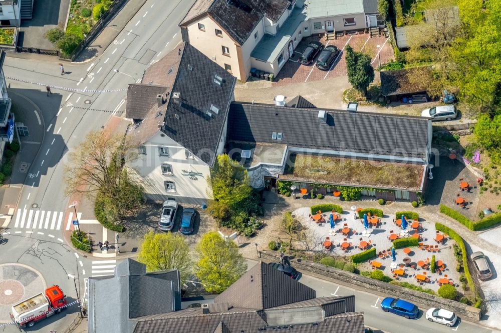 Brilon from the bird's eye view: Complex of the hotel building Hotel on Wallgraben on Strackestrasse in Brilon in the state North Rhine-Westphalia, Germany