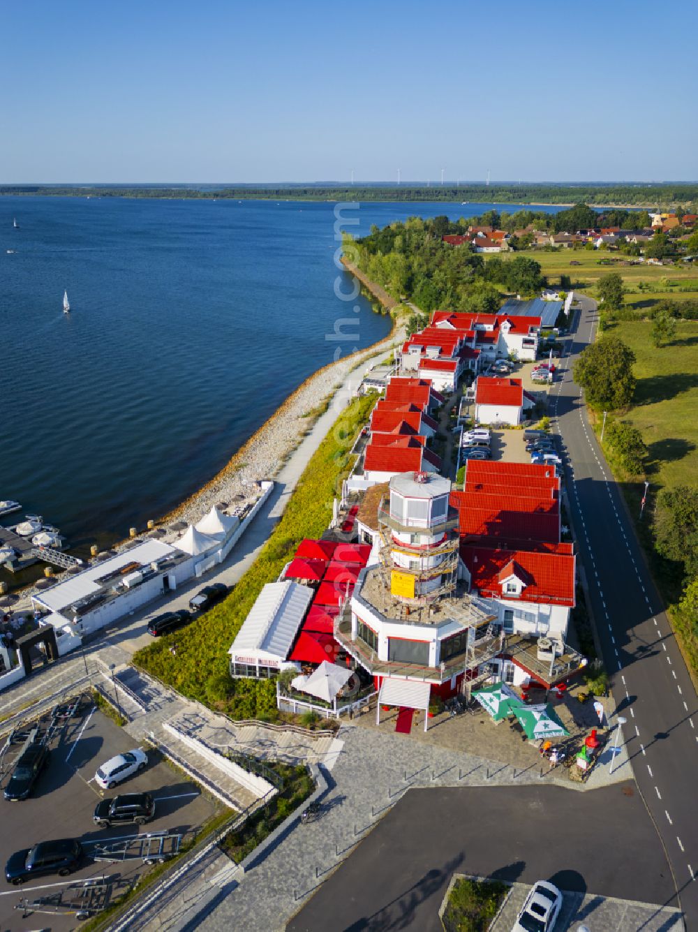 Elsterheide from the bird's eye view: Building complex of the hotel complex Der LeuchtTurm-Gastro GmbH Zum Leuchtturm in Geierswalde in the federal state of Saxony, Germany