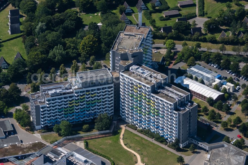 Damp from the bird's eye view: Complex of the hotel building Ostseehotel Midgard on Seeuferweg in the district Ostseebad Damp in Damp in the state Schleswig-Holstein, Germany