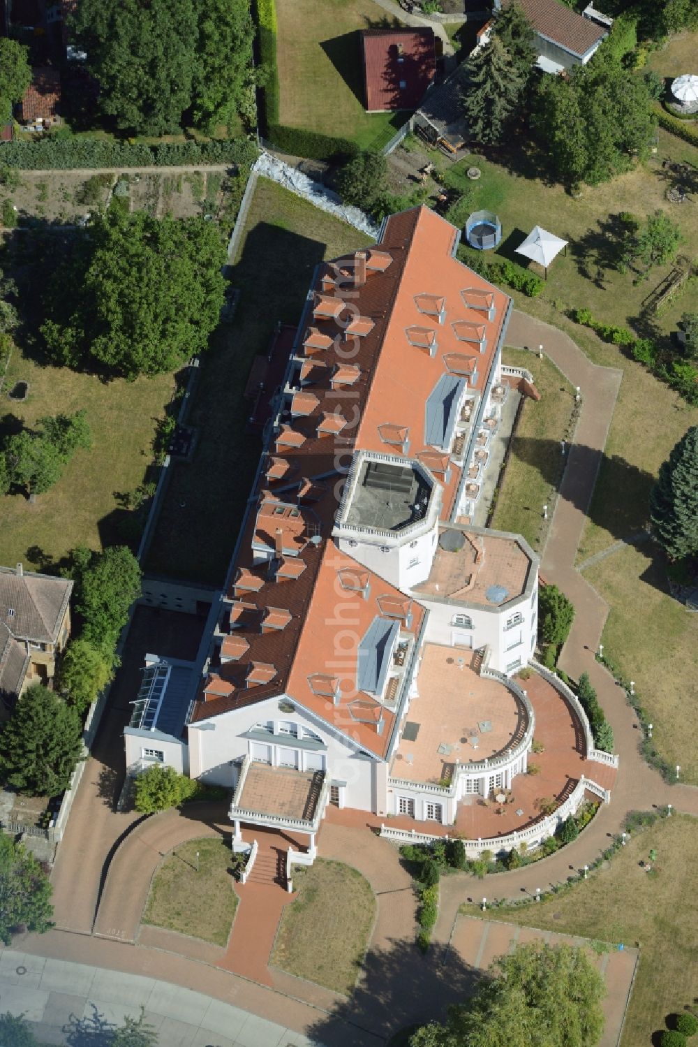 Aerial image Berlin - Complex of the hotel building 1a-PARK HOTEL BERLIN Schloss Kaulsdorf in Berlin in Germany