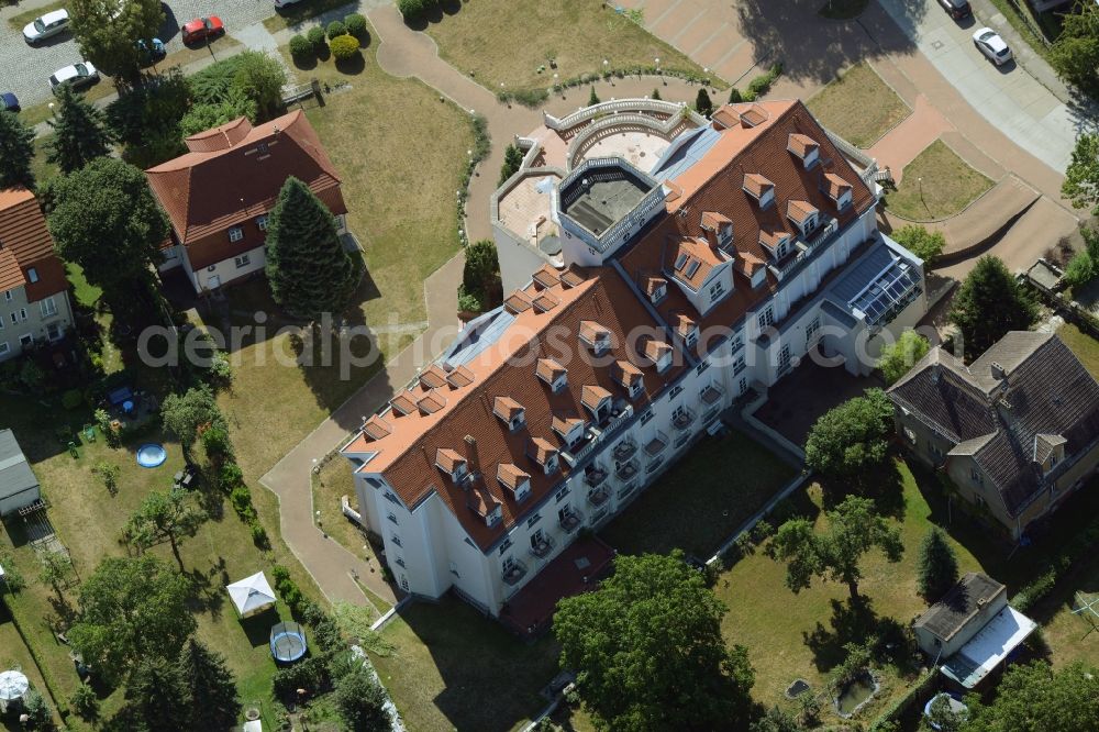 Aerial photograph Berlin - Complex of the hotel building 1a-PARK HOTEL BERLIN Schloss Kaulsdorf in Berlin in Germany