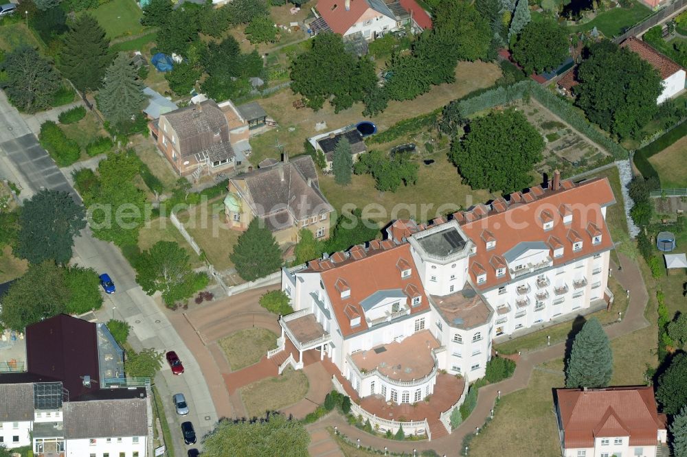 Berlin from above - Complex of the hotel building 1a-PARK HOTEL BERLIN Schloss Kaulsdorf in Berlin in Germany