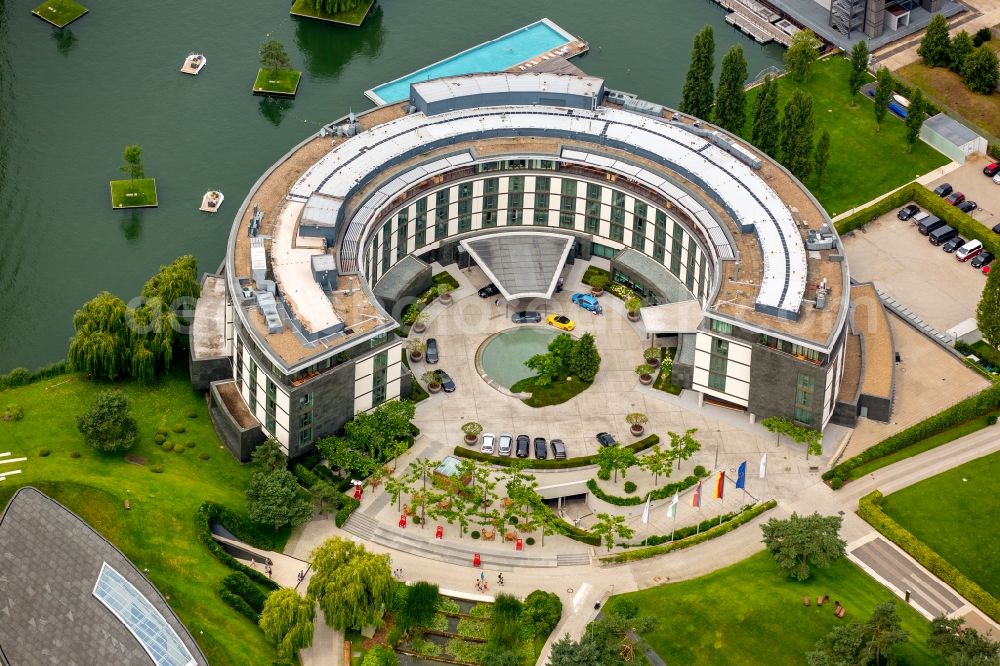 Aerial photograph Wolfsburg - Complex of the hotel building The Ritz-Carlton an der Parkstrasse in Wolfsburg in the state Lower Saxony