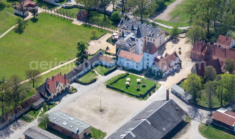 Aerial image Löwenberger Land - Complex of buildings of the hotel arrangement Castle and Property Liebenberg in Liebenberg in the federal state Brandenburg, Germany