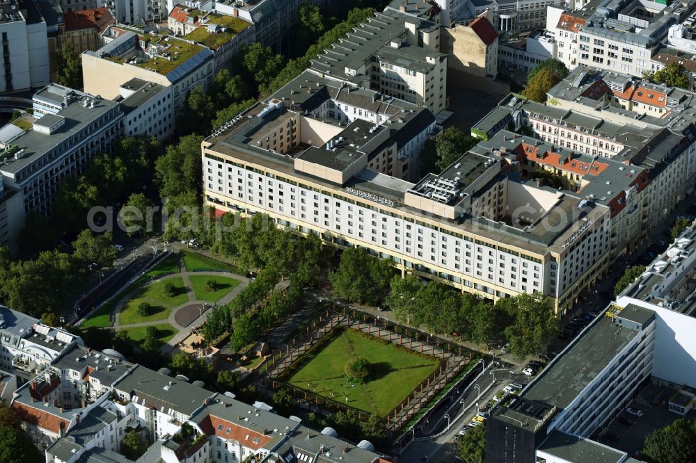 Berlin from the bird's eye view: Complex of the hotel building Steigenberger Hotel Berlin on Los-Angeles-Platz in Berlin, Germany