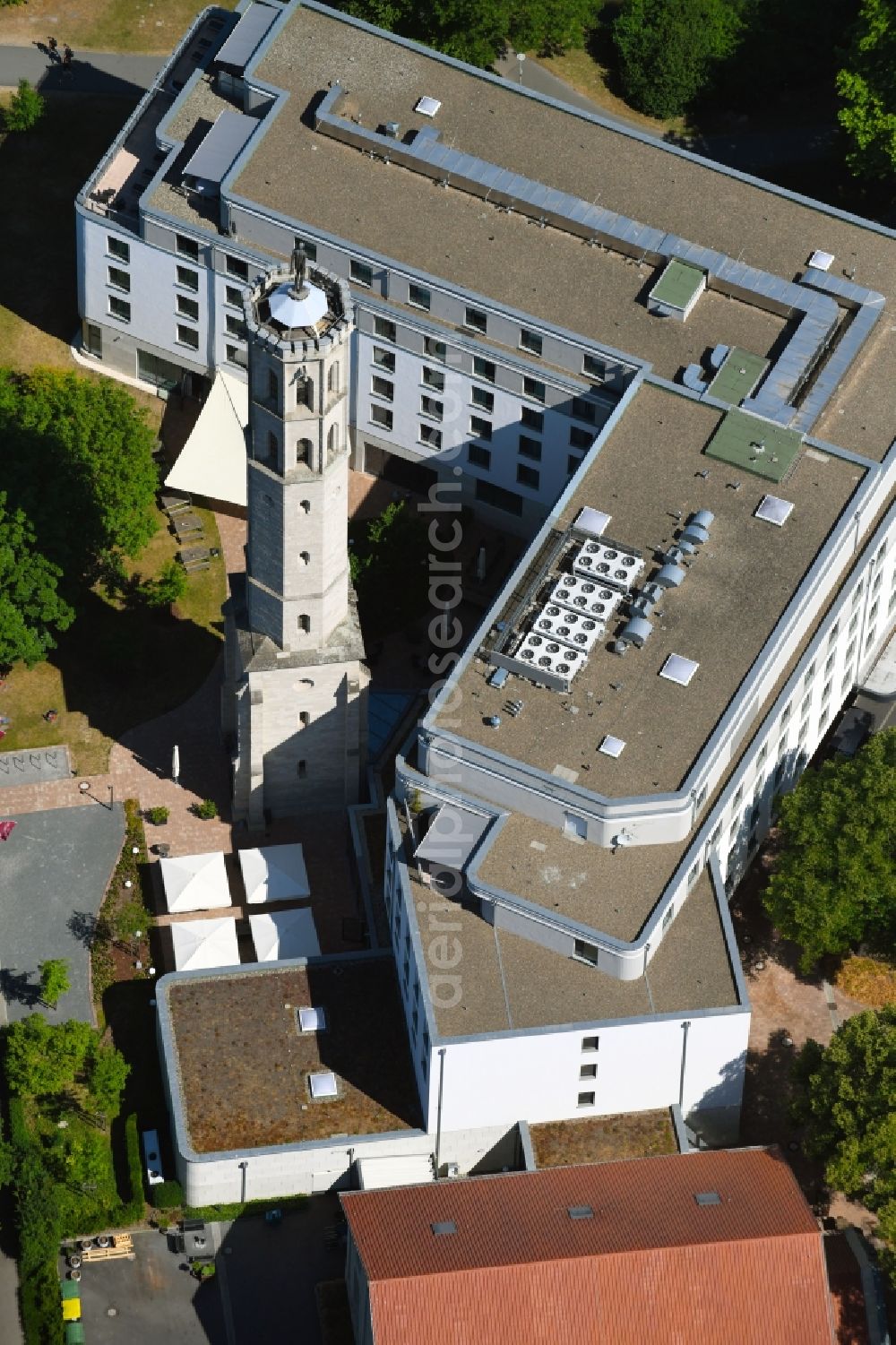 Aerial photograph Braunschweig - Complex of the hotel building Steigenberger Parkhotel in Brunswick in the state Lower Saxony, Germany