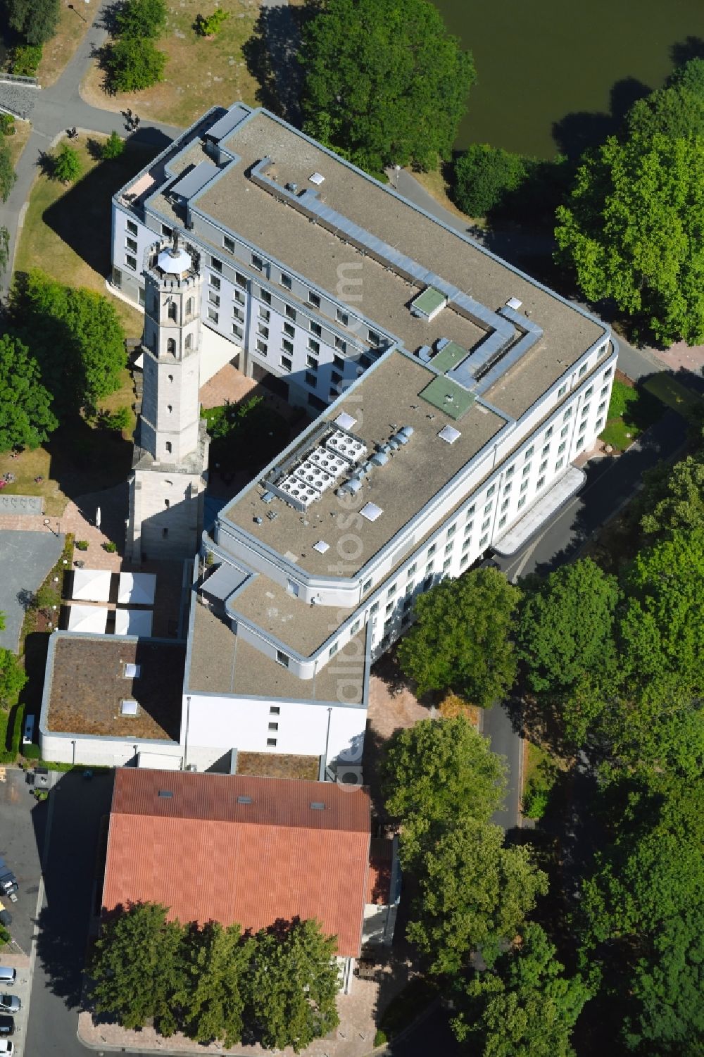 Braunschweig from above - Complex of the hotel building Steigenberger Parkhotel in Brunswick in the state Lower Saxony, Germany