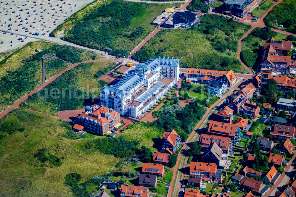 Juist from the bird's eye view: Complex of the hotel building Strandhotel Kurhaus Juist in Juist in the state Lower Saxony, Germany