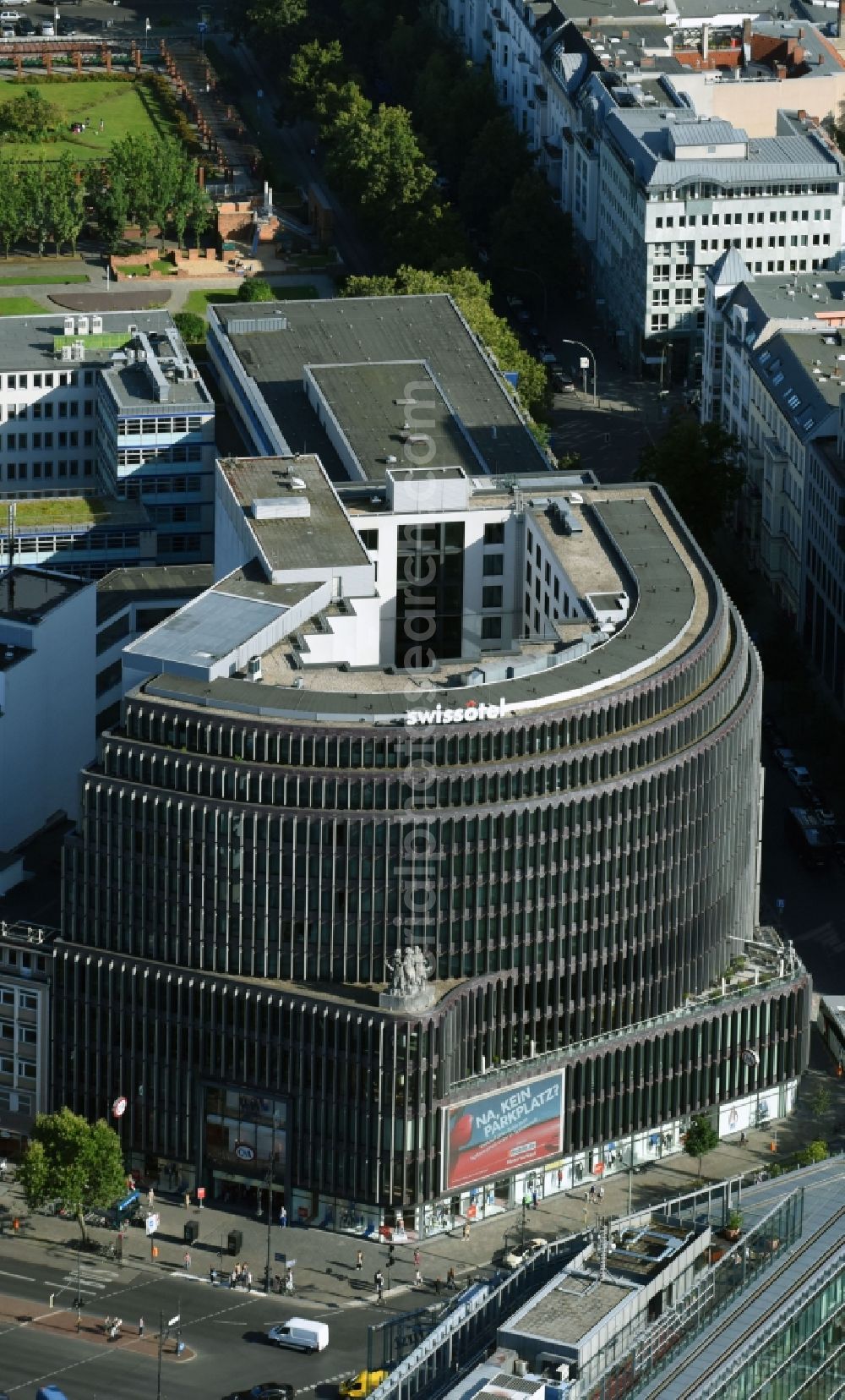 Berlin from above - Complex of the hotel building Swissotel on Augsburger street in the district Charlottenburg-Wilmersdorf in Berlin, Germany