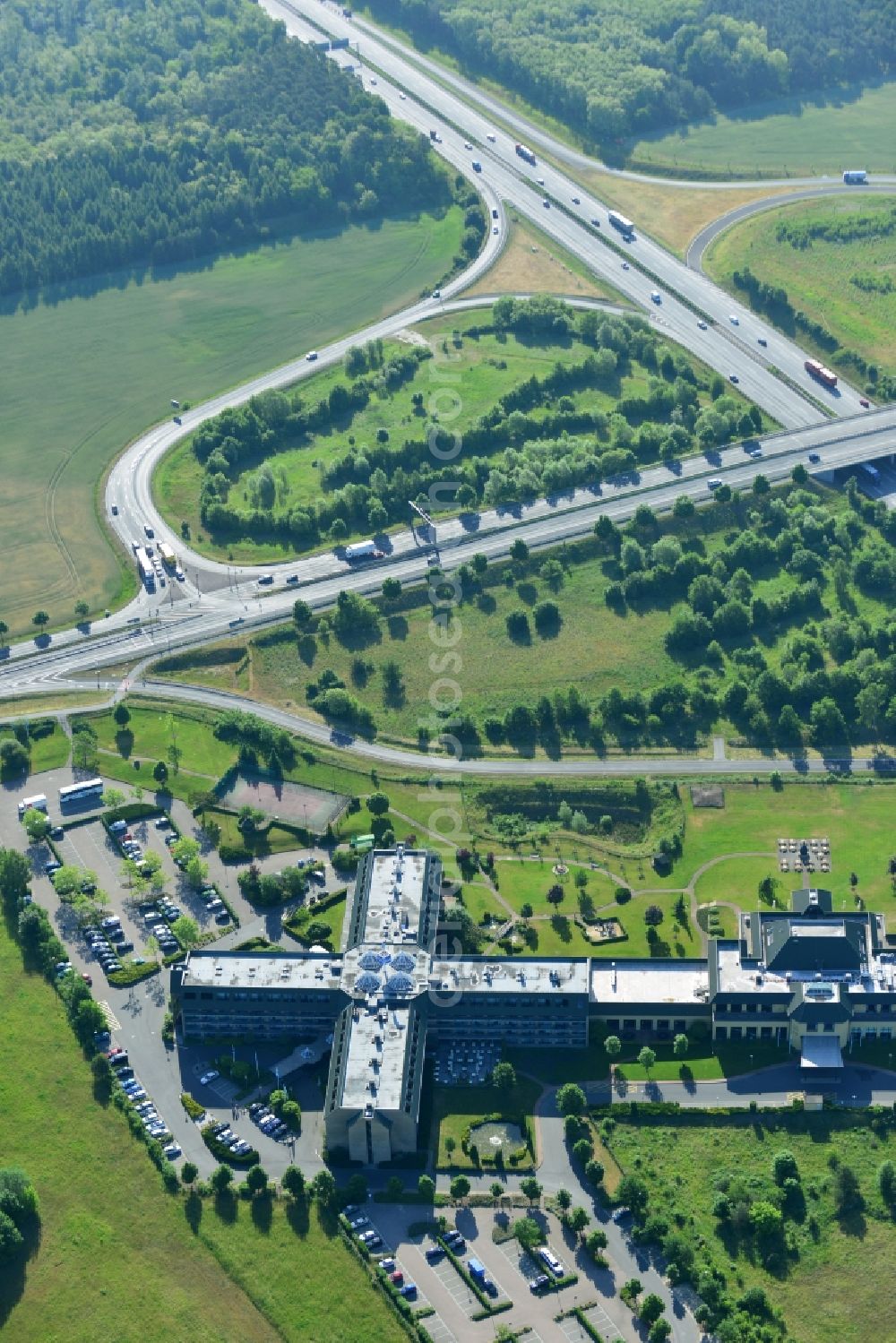 Blankenfelde-Mahlow from the bird's eye view: Complex of the hotel building Van der Valk Hotel Berlin Brandenburg in Blankenfelde-Mahlow in the state Brandenburg