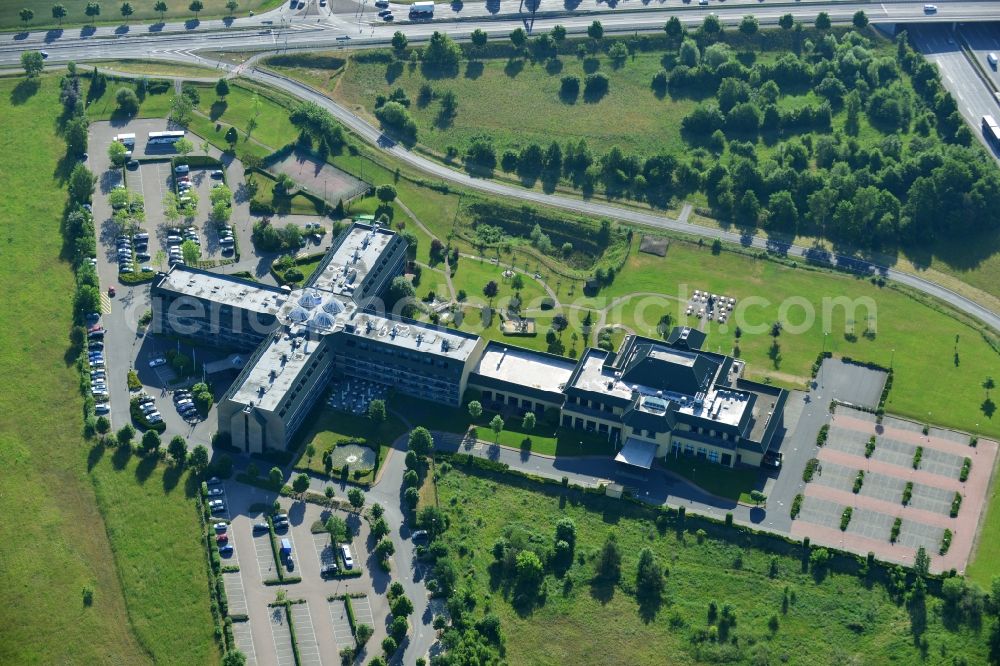 Aerial photograph Blankenfelde-Mahlow - Complex of the hotel building Van der Valk Hotel Berlin Brandenburg in Blankenfelde-Mahlow in the state Brandenburg