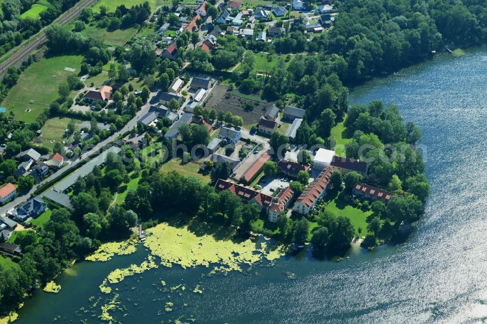 Werder (Havel) from above - Complex of the hotel building Zum Rittmeister in the district Kemnitz in Werder (Havel) in the state Brandenburg, Germany