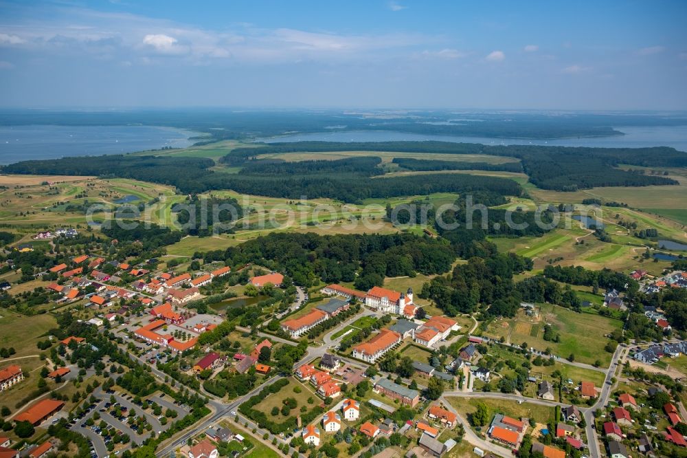 Aerial image Göhren-Lebbin - Complex of the hotel buildingSchlosshotel Fleesensee in Goehren-Lebbin in the state Mecklenburg - Western Pomerania