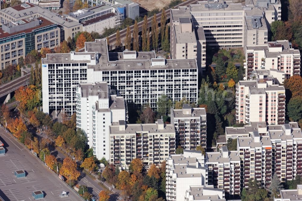 Aerial photograph München - Administrative building and office complex of IHK Industrie- und Handelskammer in Munich in the state Bavaria