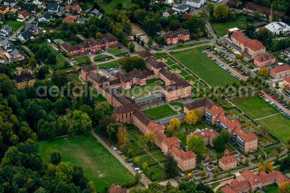 Aerial photograph Achern - Building complex of Illenau heute with Stadtverwaltung, Museen and Behoerden in Achern in the state Baden-Wurttemberg, Germany