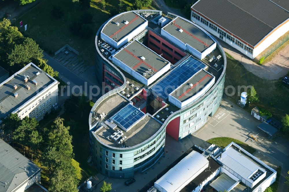 Aerial image Rostock - Building complex of the Institute Biomedizinisches Forschungszentrum on Schillingallee in Rostock in the state Mecklenburg - Western Pomerania, Germany