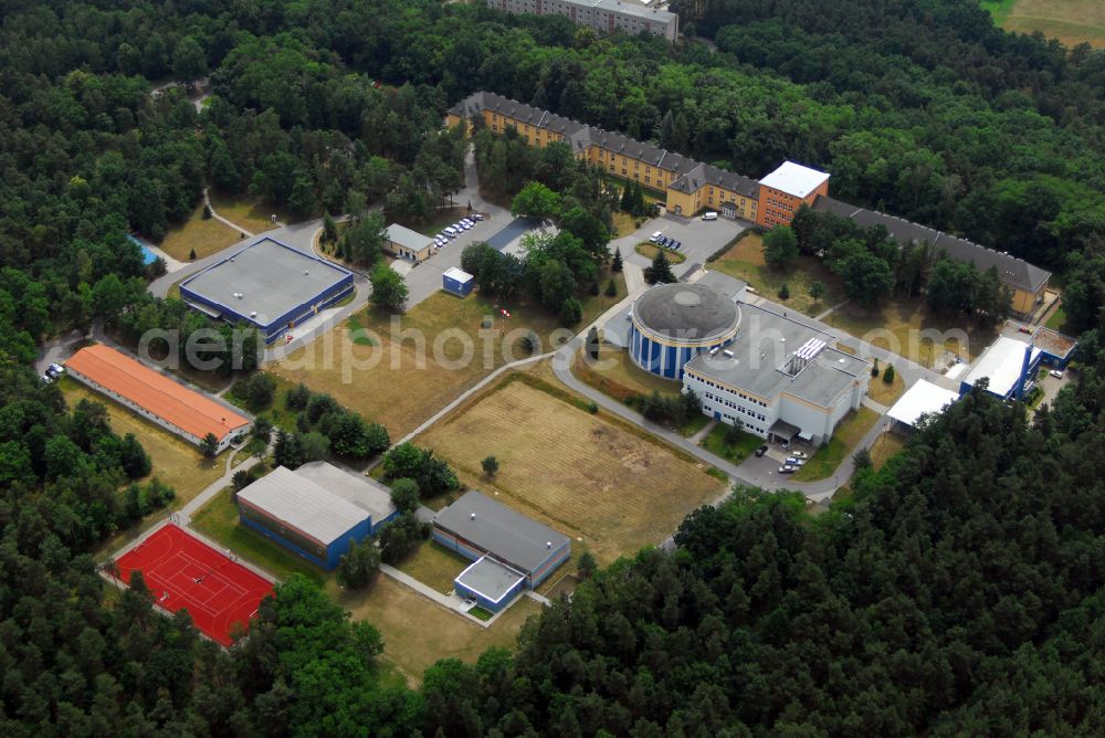 Aerial photograph Königsbrück - Building complex of the Institute Flugmedizinisches Institut of Luftwaffe of Bundeswehr on street Steinborner Strasse in Koenigsbrueck in the state Saxony, Germany