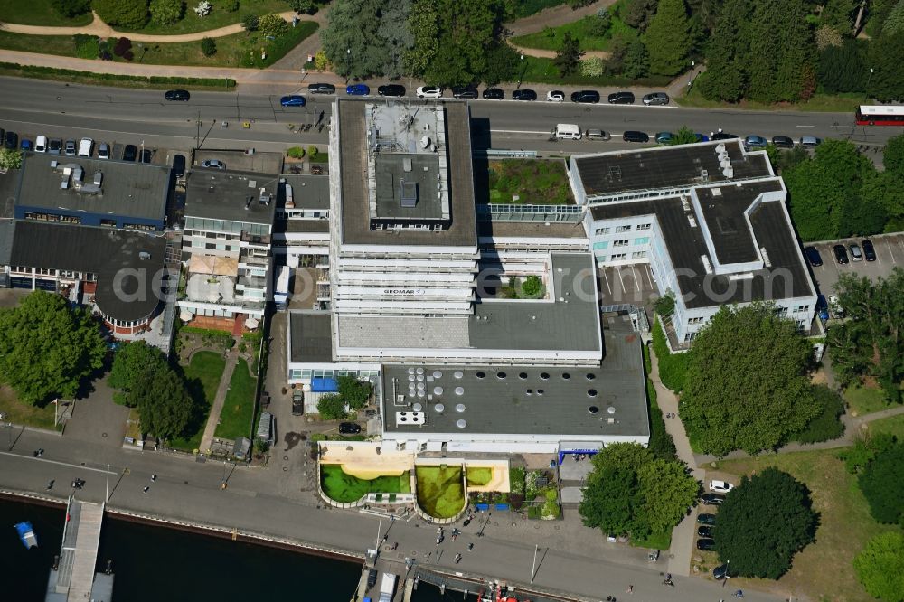 Kiel from the bird's eye view: Building complex of the Institute GEOMAR Helmholtz-Zentrum fuer Ozeanforschung in the district Duesternbrook in Kiel in the state Schleswig-Holstein, Germany