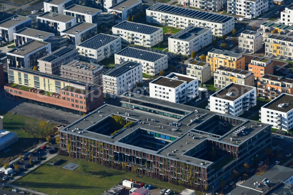 Aerial image Berlin - Building complex of the Institute HUB Institut fuer Physik of HUB on Newtonstrasse in the district Adlershof in Berlin, Germany