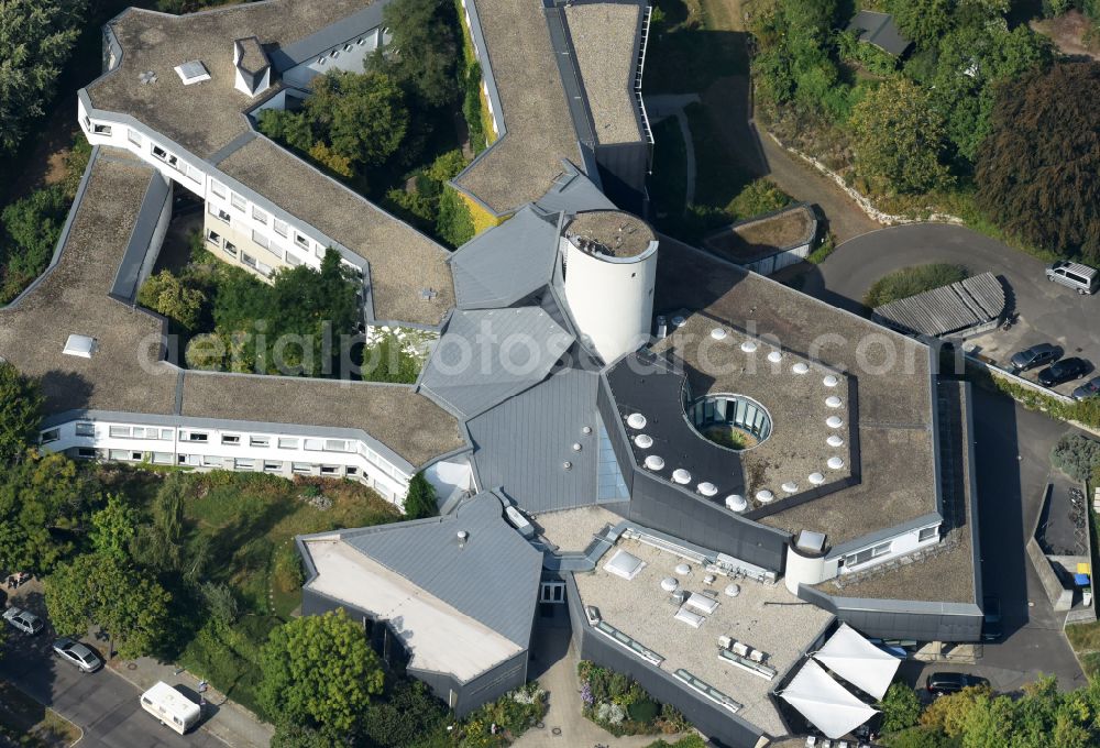 Aerial image Berlin - Building complex of the Institute Max-Planck-Institut fuer Bildungsforschung on Lentzeallee in the district Wilmersdorf in Berlin