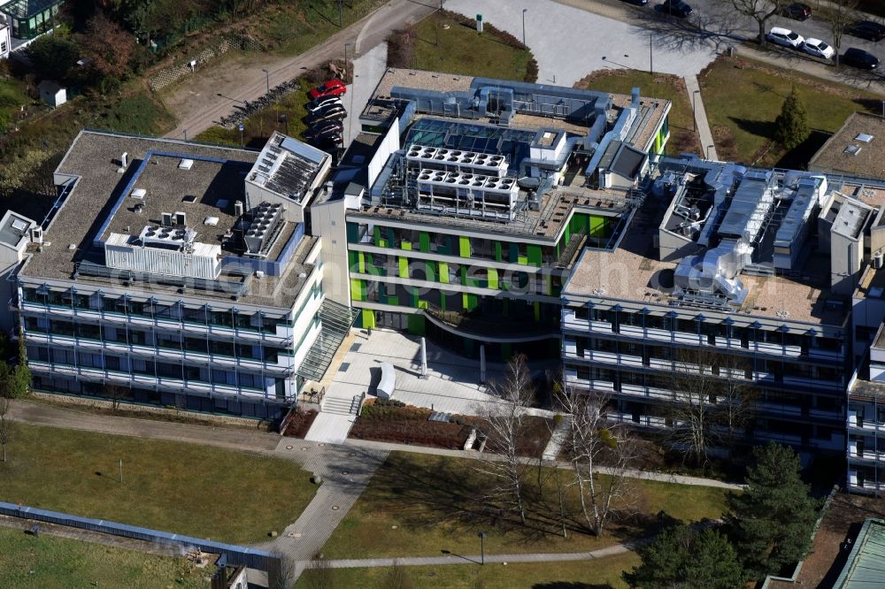 Aerial photograph Berlin - Building complex of the Institute Max-Planck-Institut fuer molekulare Genetik on Ihnestrasse in the district Dahlem in Berlin