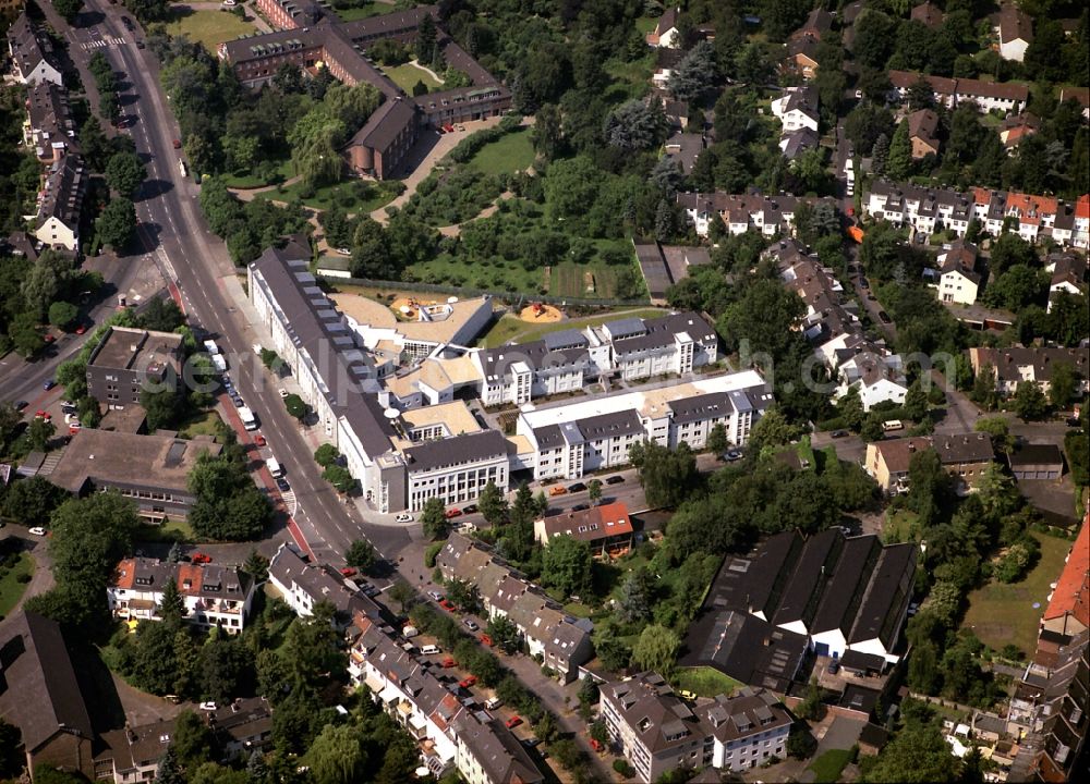 Köln from above - Building complex of the Institute Zentrum fuer Klinische Studien in the district Lindenthal in Cologne in the state North Rhine-Westphalia, Germany