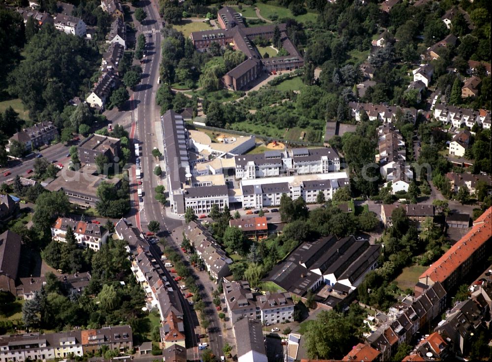 Köln from the bird's eye view: Building complex of the Institute Zentrum fuer Klinische Studien in the district Lindenthal in Cologne in the state North Rhine-Westphalia, Germany